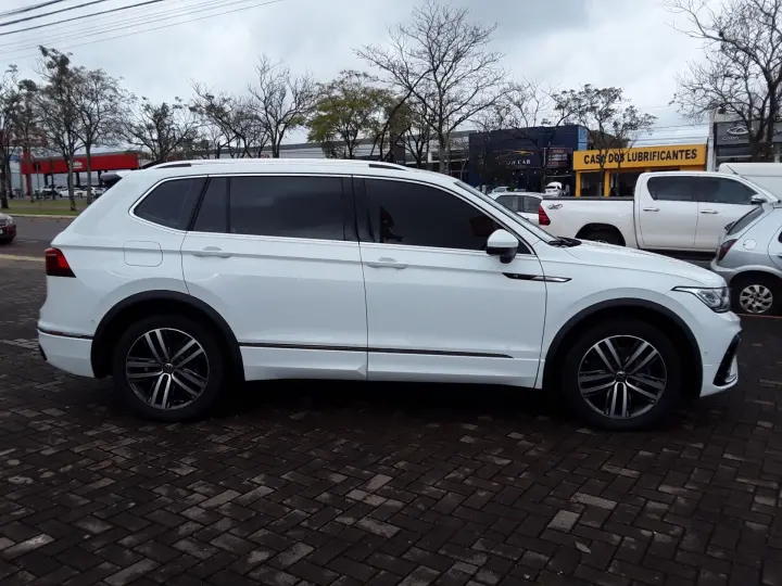 TIGUAN 2.0 300 TSI GASOLINA ALLSPACE R-LINE AUTOMÁTICO