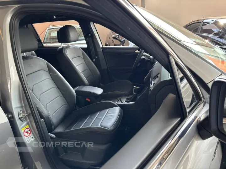 TIGUAN Allspac R-Line 300 TSI 2.0