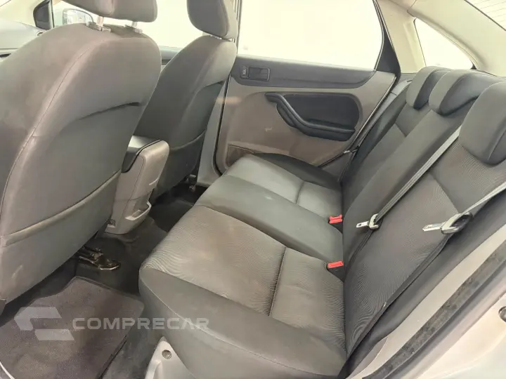 FOCUS 1.6 SE Sedan 16V