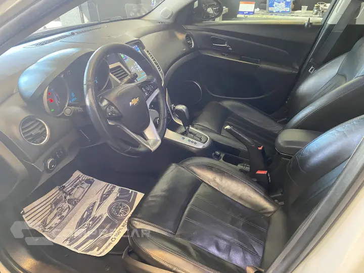 Cruze LT automático