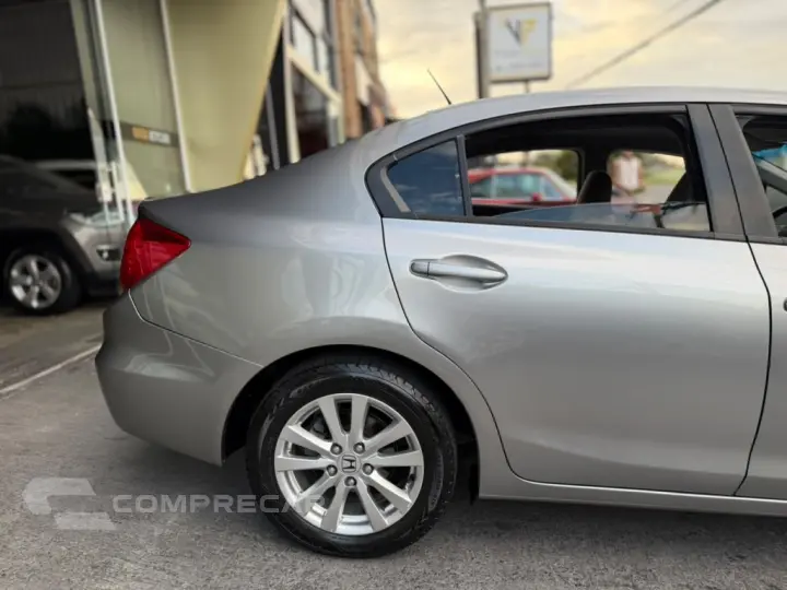 CIVIC 1.8 LXS 16V FLEX 4P AUTOMÁTICO