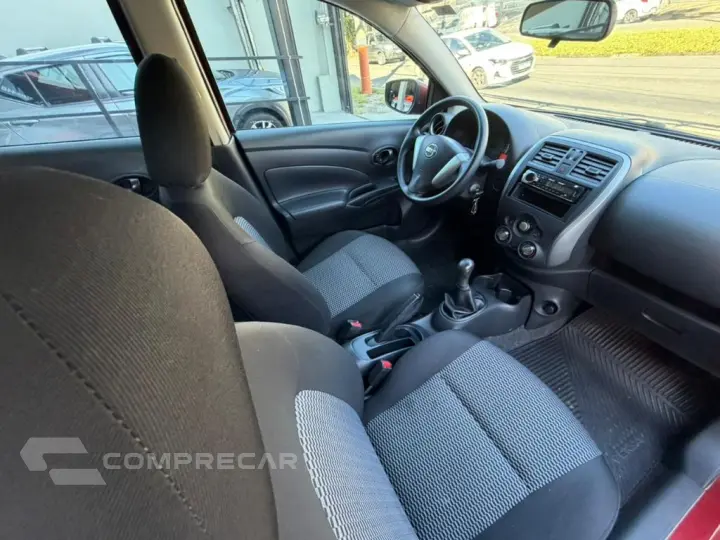 VERSA 1.0 12V FlexStart 4p Mec.