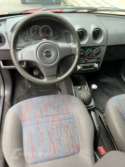 CELTA 1.0 MPFI Life 8V