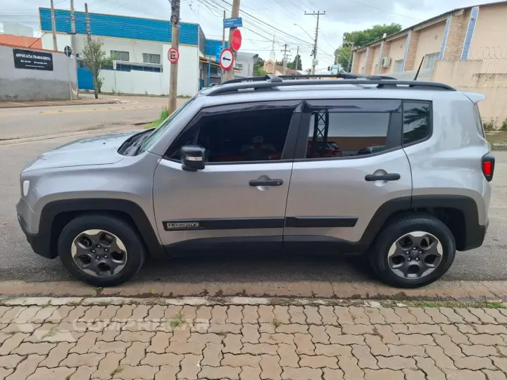 Renegade 1.8 16V Flex 4P Automático