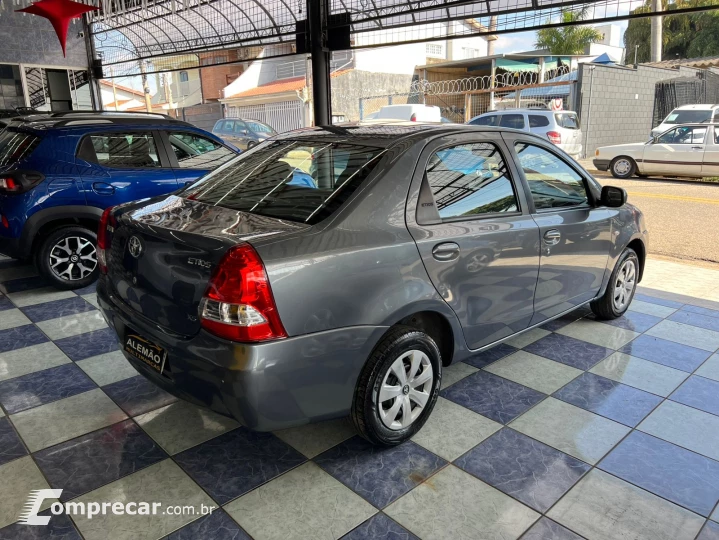 ETIOS 1.5 XS Sedan 16V