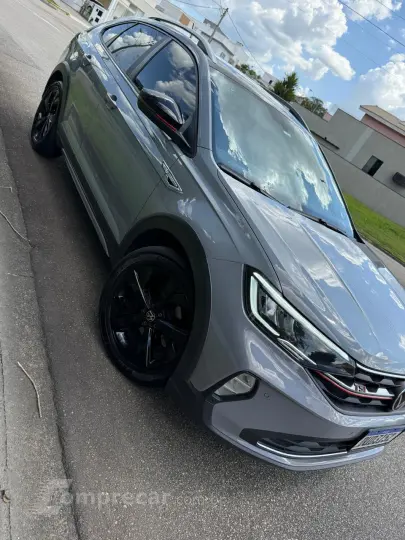 Nivus Highline 1.0 200 TSI Flex Aut.