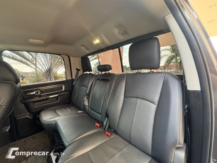 RAM 5.7 1500 Laramie 4X4 CD V8