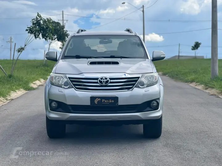 HILUX SW4 3.0 SRV 4X4 7 Lugares 16V Turbo Intercooler