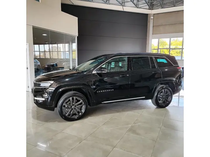 COMMANDER 2.2 TURBO DIESEL OVERLAND AT9