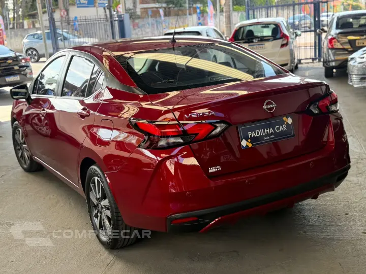 VERSA Advance 1.6 16V Flex Aut.