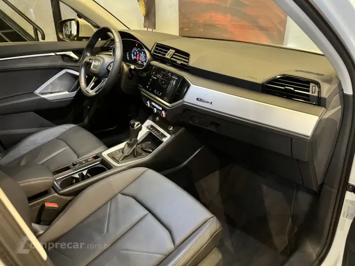 Q3 2.0 40 4P TFSI SPORTBACK PERFORMANCE BLACK QUATTRO TIPTRO