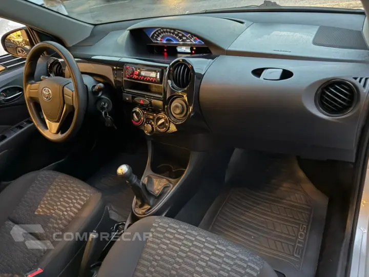 ETIOS 1.3 XS 16V FLEX 4P MANUAL