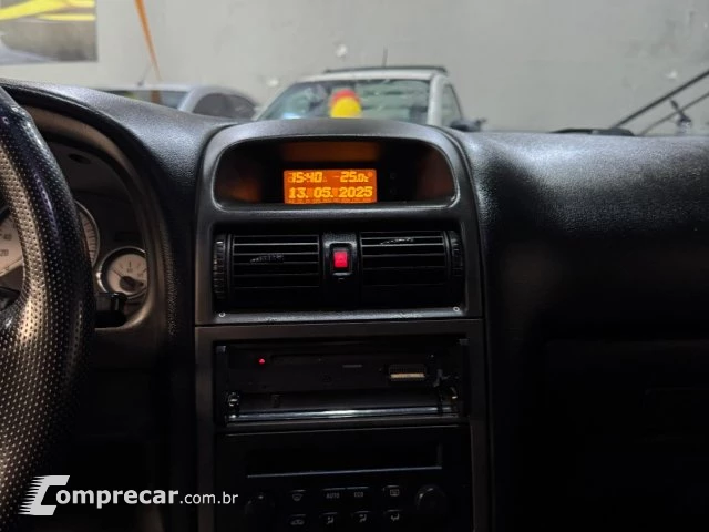 ASTRA HATCH - 2.0 MPFI ADVANTAGE 8V 4P MANUAL