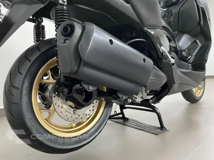 YAMAHA XMAX 250 ABS
