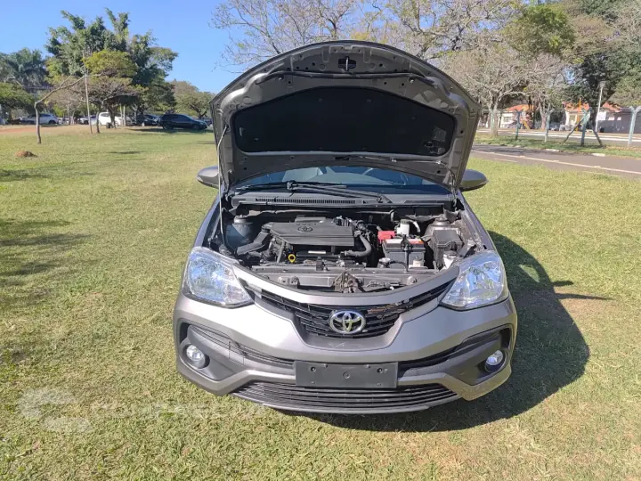 ETIOS 1.5 XLS Sedan 16V