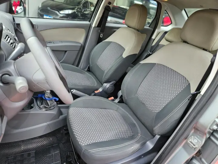 Grand Siena ESSENCE 1.6 Flex 16V