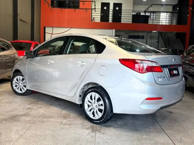 HB20S - 1.6 COMFORT PLUS 16V 4P AUTOMÁTICO