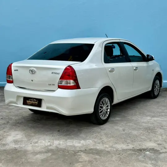 ETIOS XS Sedan1.5 Flex 16V 4p Mec.