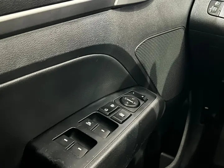 Elantra 2.0 GLS (Aut) (Flex)