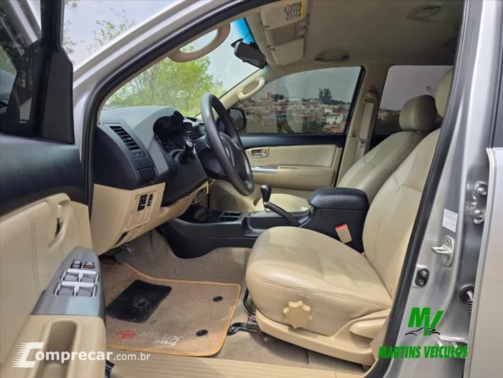 HILUX SW4 2.7 SR 4X2 16V