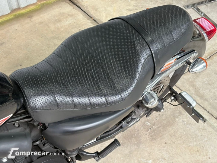 SPORTSTER XL 883 R