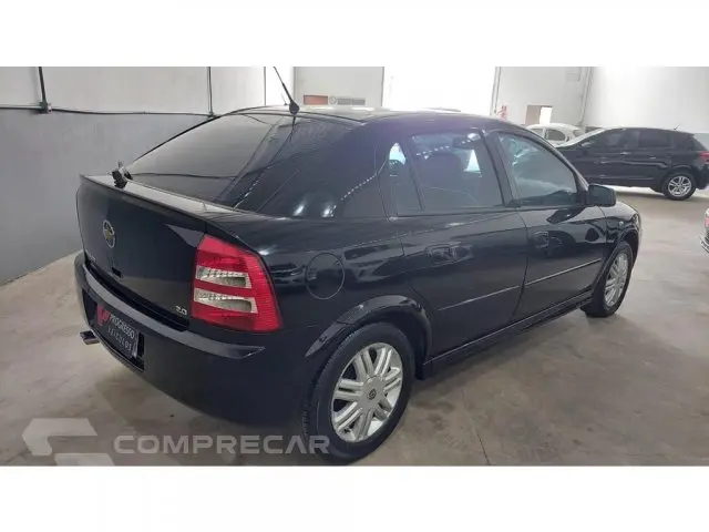 ASTRA HATCH - 2.0 MPFI 8V 4P MANUAL