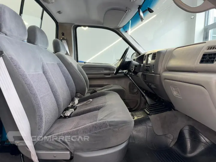 F250 XLT 4.2 6C