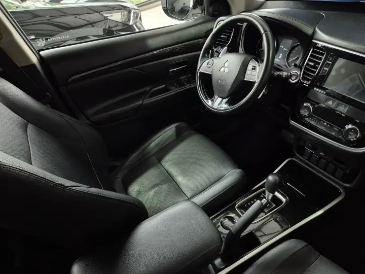 OUTLANDER 2.0 Comfort 16V