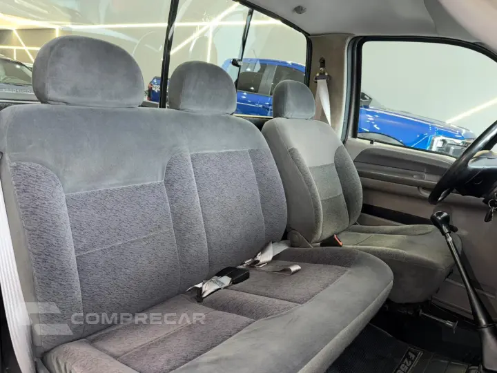 F250 XLT 4.2 6C