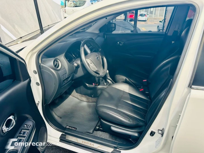 VERSA SL 1.6 16V FlexStart 4p Mec.