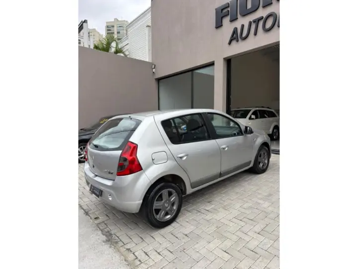 SANDERO 1.6 EXPRESSION 8V FLEX 4P MANUAL
