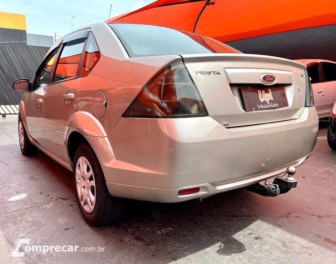 FIESTA 1.6 MPI Sedan 8V