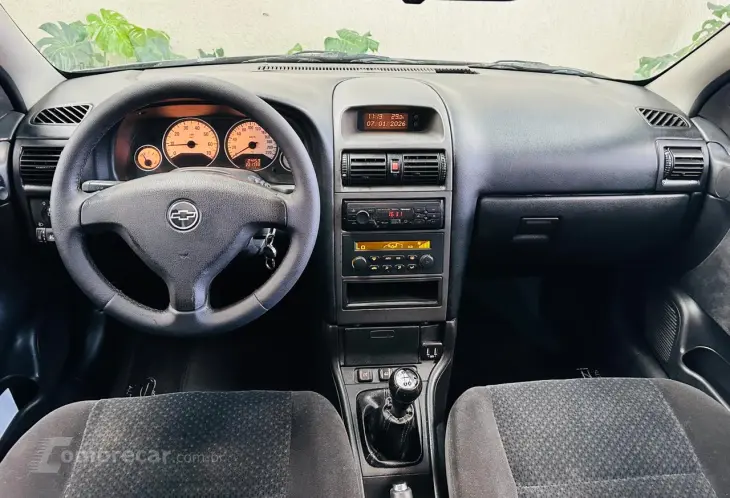 ASTRA 2.0 MPFI Advantage 8V