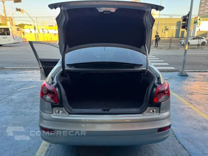 207 Sedan