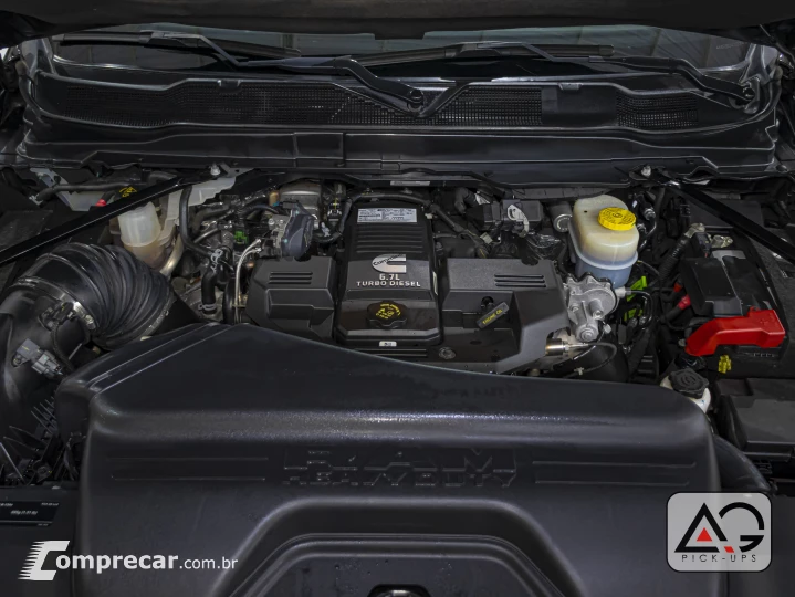 3500 6.7 I6 Turbo Laramie Night Edition CD 4X4