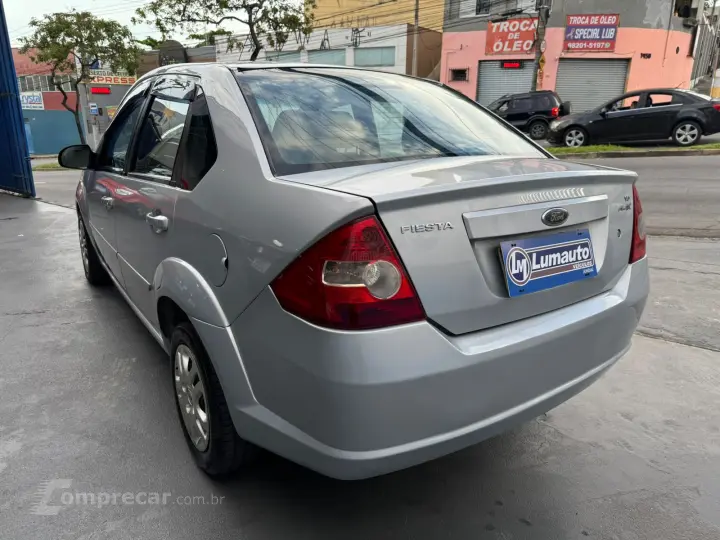 FIESTA 1.6 Rocam Sedan 8V