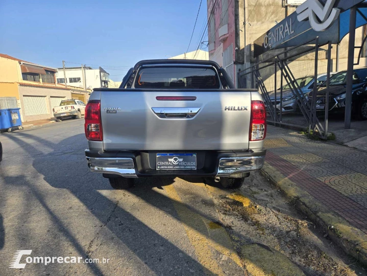HILUX 2.7 SR 4X2 CD 16V