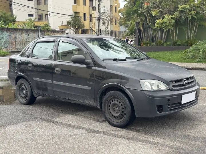 CORSA 1.0 MPFI Maxx Sedan 8V