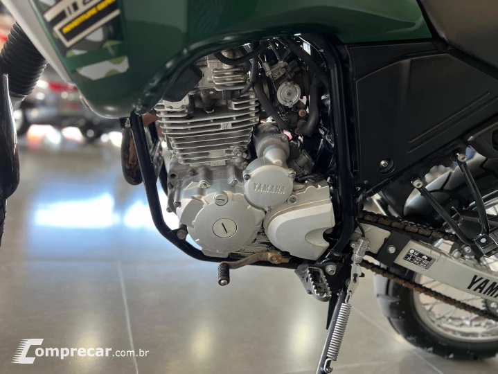 XTZ 250 TÉNÉRÉ