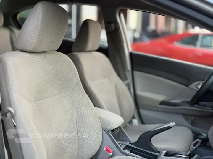 CIVIC 1.8 LXS 16V FLEX 4P AUTOMÁTICO