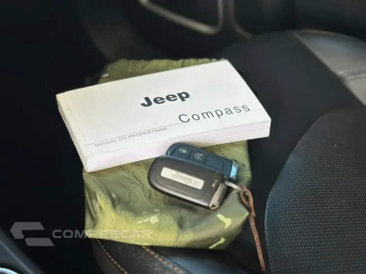 COMPASS 2.0 16V DIESEL LONGITUDE 4X4 AUTOMÁTICO