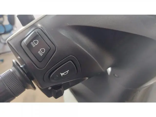BIZ 110i - Street