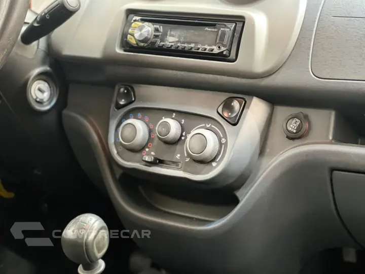 UNO 1.0 EVO VIVACE 8V FLEX 4P MANUAL
