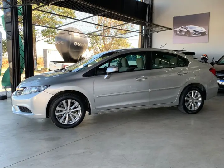 CIVIC 1.8 LXL 16V