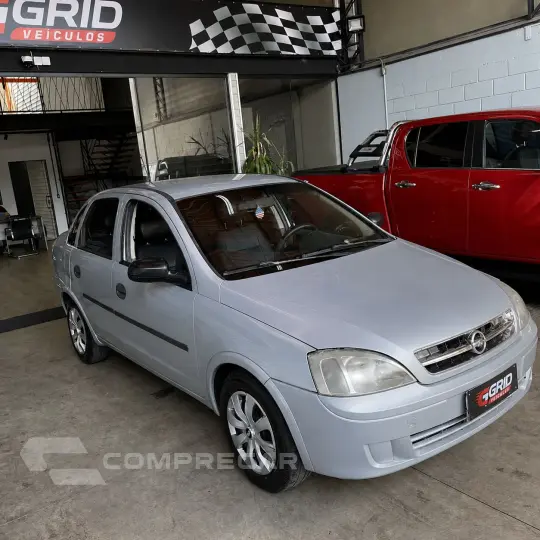 CORSA 1.0 MPFI Sedan 8V