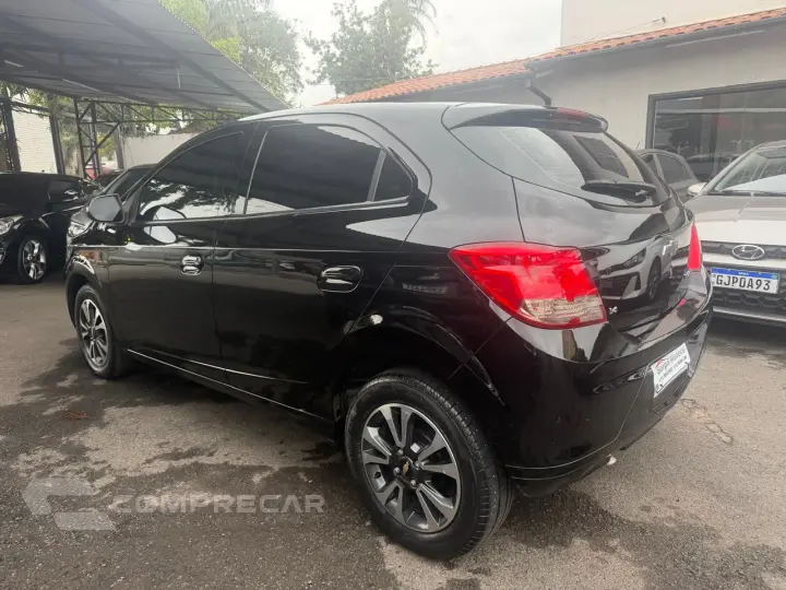 Onix Hatch 1.4 4P FLEX LTZ