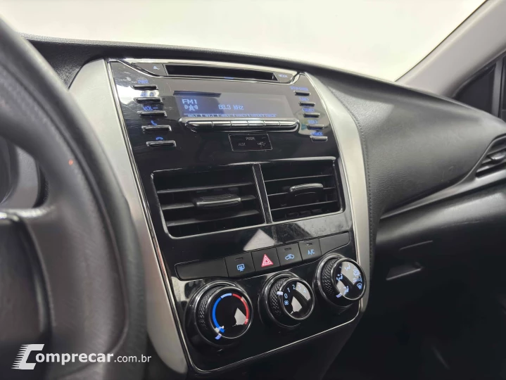 YARIS 1.5 16V FLEX SEDAN XL LIVE MULTIDRIVE