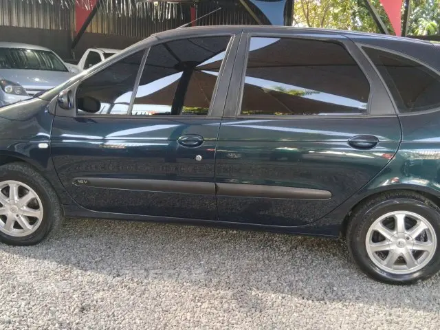 SCÉNIC - 1.6 EXPRESSION 16V 4P AUTOMÁTICO