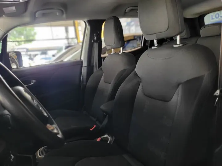 Renegade Sport 1.8 4x2 Flex 16V Mec.
