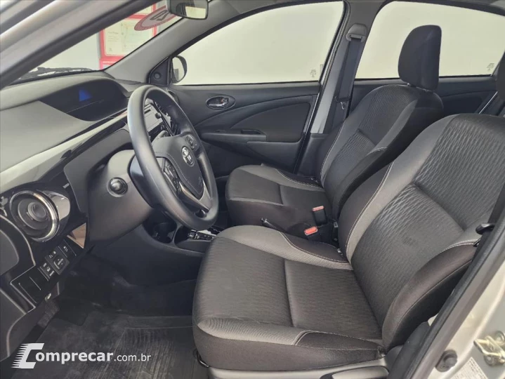 ETIOS 1.5 X PLUS 16V FLEX 4P AUTOMÁTICO